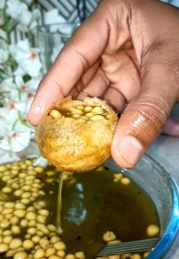 Pineapple Kiwi Panipuri Recipe